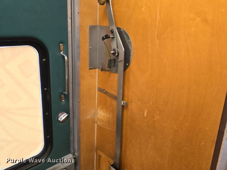 image for item DQ4393 1993 Chevrolet P6000 bookmobile van