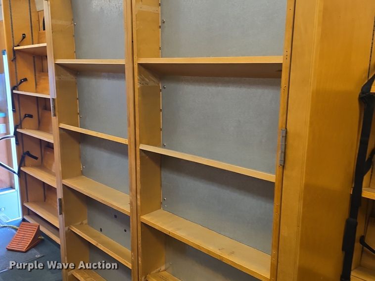 image for item DQ4393 1993 Chevrolet P6000 bookmobile van