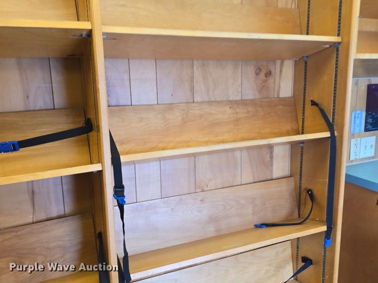 image for item DQ4393 1993 Chevrolet P6000 bookmobile van