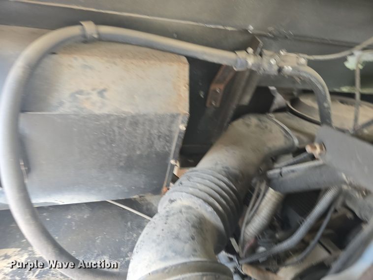 image for item DQ4393 1993 Chevrolet P6000 bookmobile van