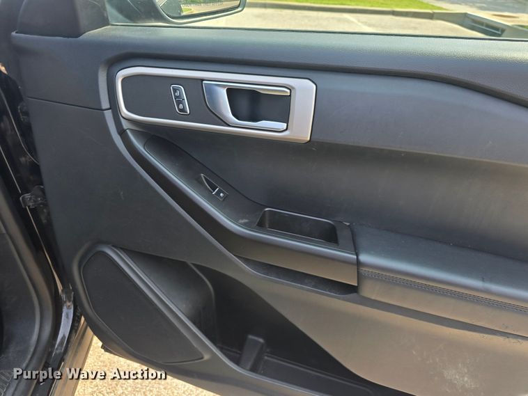 image for item DQ4489 2020 Ford Explorer Police Interceptor  SUV