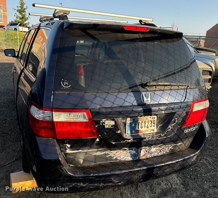 image for item DQ6912 2005 Honda Odyssey van