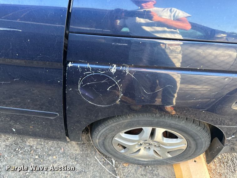 image for item DQ6912 2005 Honda Odyssey van