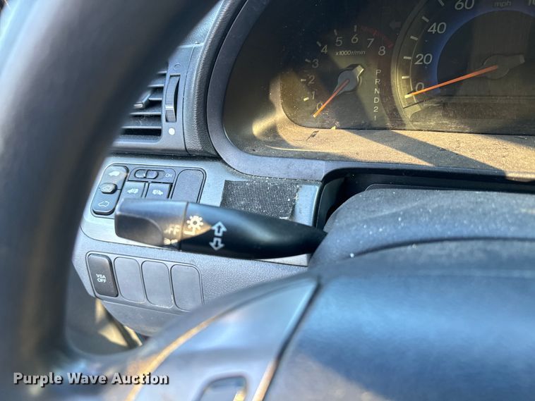 image for item DQ6912 2005 Honda Odyssey van