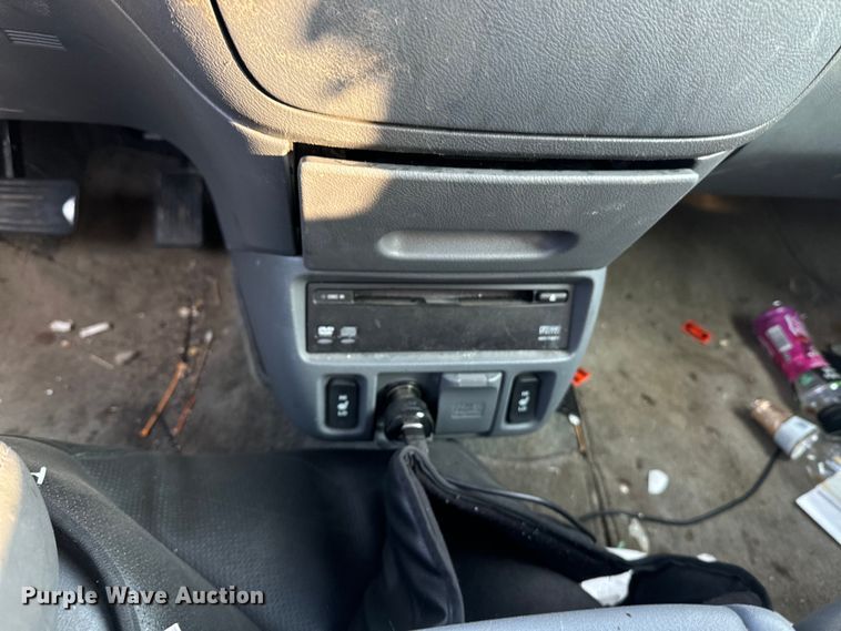 image for item DQ6912 2005 Honda Odyssey van