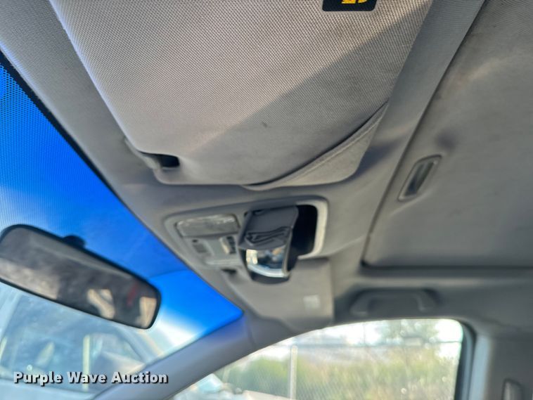 image for item DQ6912 2005 Honda Odyssey van