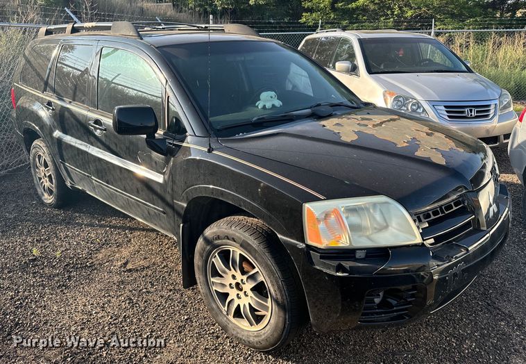 image for item DQ6914 2004 Mitsubishi  Endeavor SUV