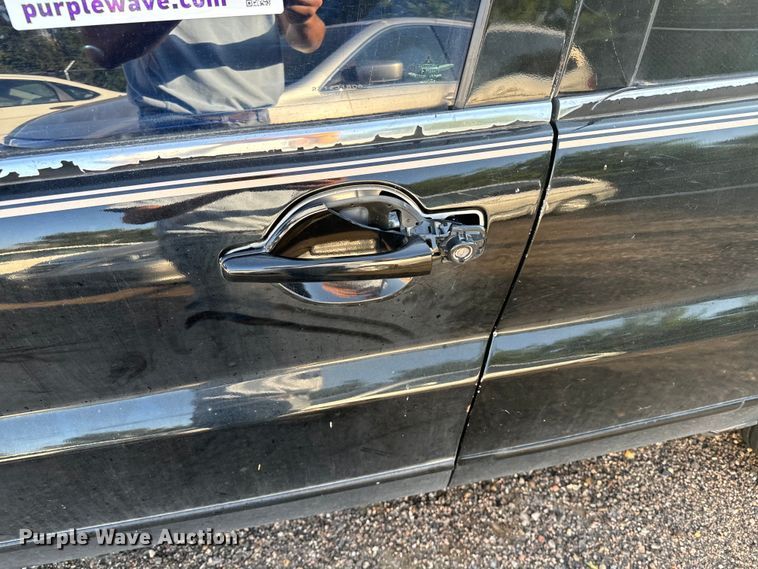 image for item DQ6914 2004 Mitsubishi  Endeavor SUV