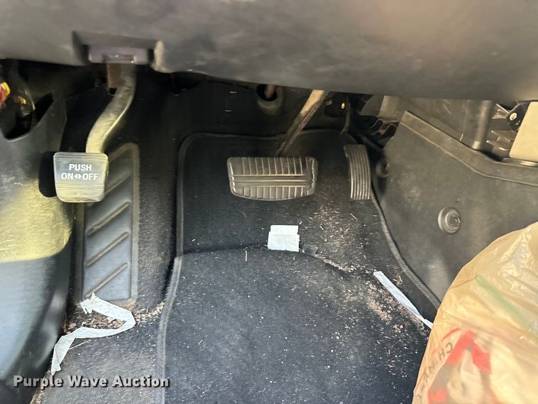 image for item DQ6914 2004 Mitsubishi  Endeavor SUV