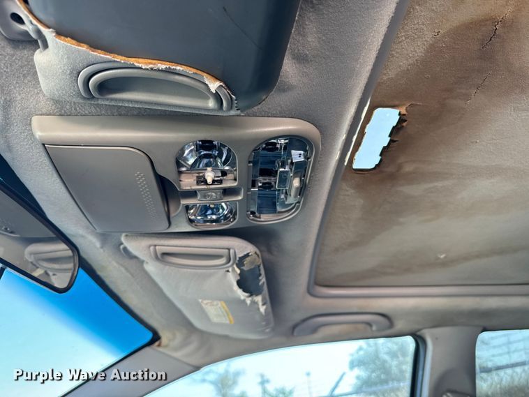 image for item DQ6914 2004 Mitsubishi  Endeavor SUV