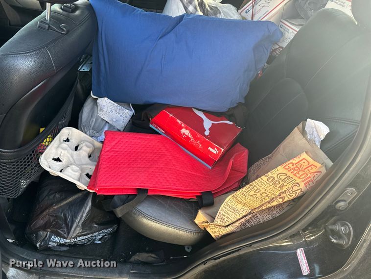 image for item DQ6914 2004 Mitsubishi  Endeavor SUV