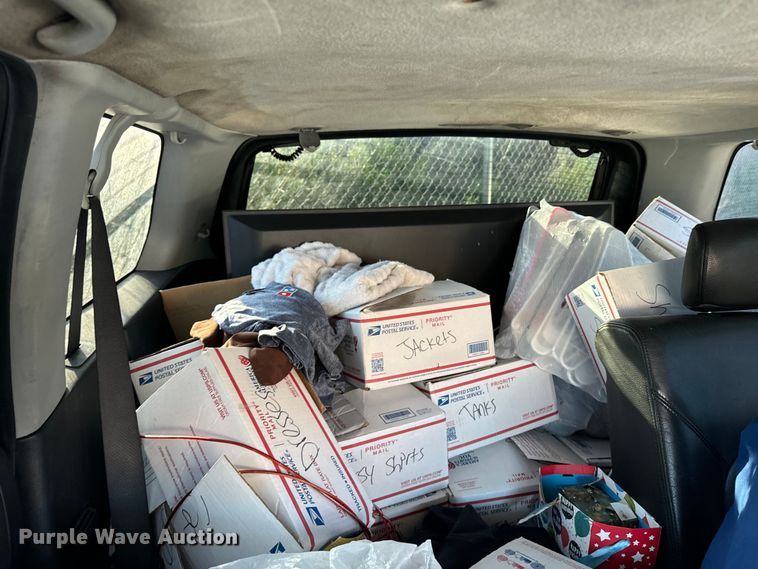 image for item DQ6914 2004 Mitsubishi  Endeavor SUV