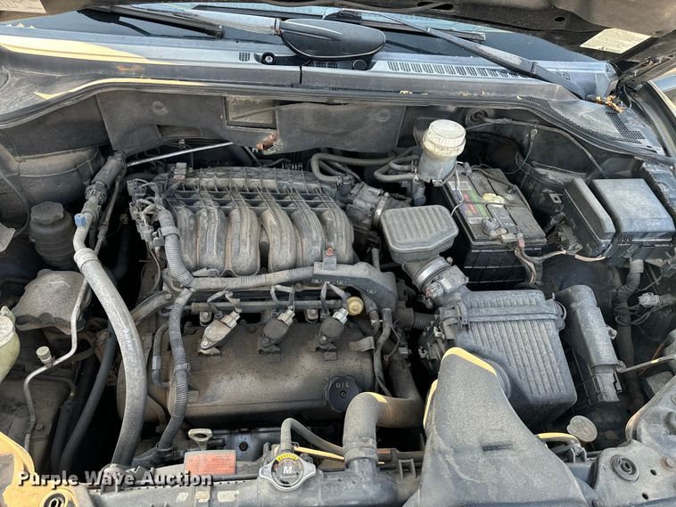 image for item DQ6914 2004 Mitsubishi  Endeavor SUV