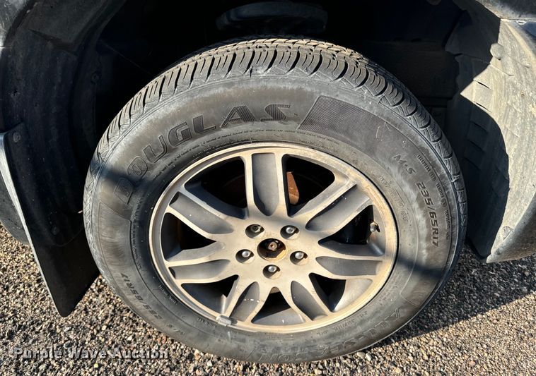 image for item DQ6914 2004 Mitsubishi  Endeavor SUV