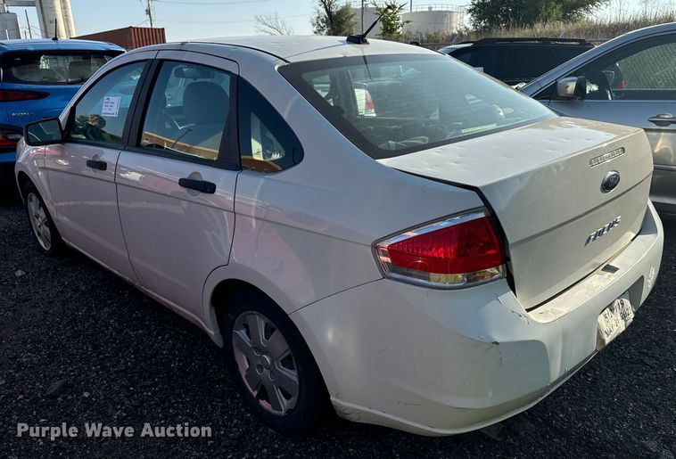 image for item DQ6915 2010 Ford Focus 