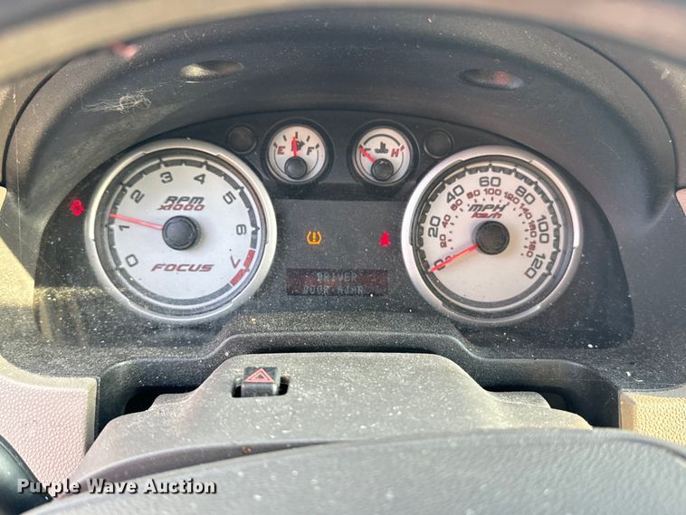 image for item DQ6915 2010 Ford Focus 