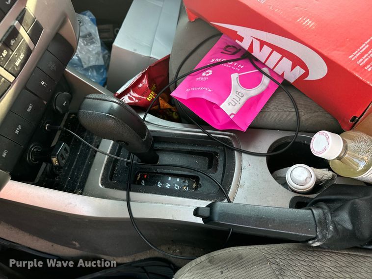 image for item DQ6915 2010 Ford Focus 