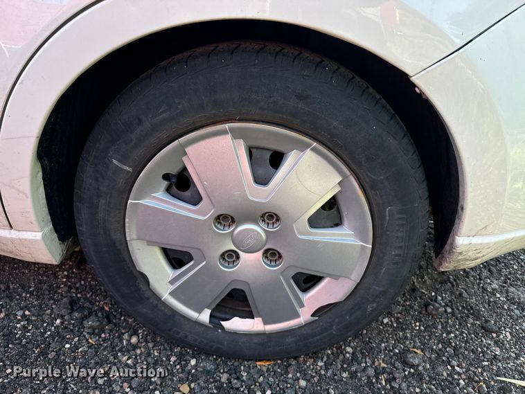 image for item DQ6915 2010 Ford Focus 
