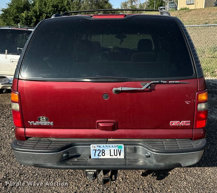 image for item DQ6916 2003 GMC Yukon SUV