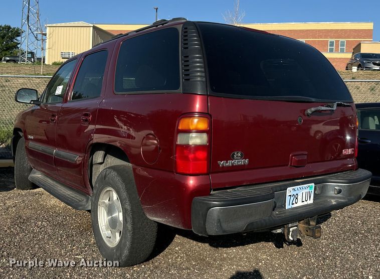 image for item DQ6916 2003 GMC Yukon SUV