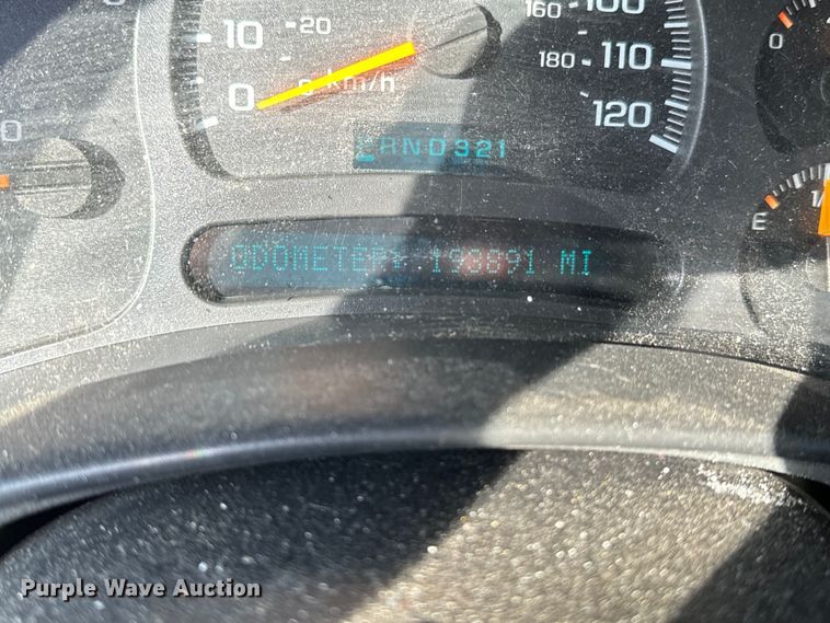 image for item DQ6916 2003 GMC Yukon SUV