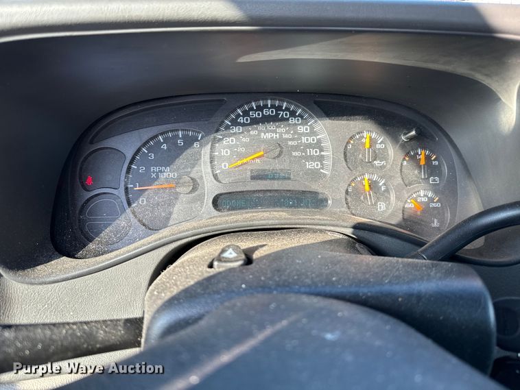 image for item DQ6916 2003 GMC Yukon SUV