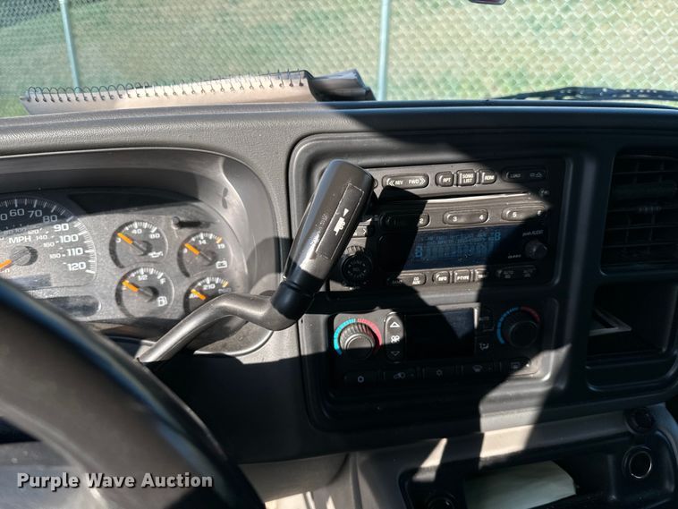 image for item DQ6916 2003 GMC Yukon SUV