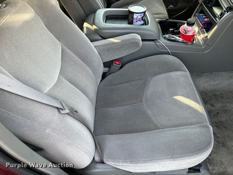 image for item DQ6916 2003 GMC Yukon SUV