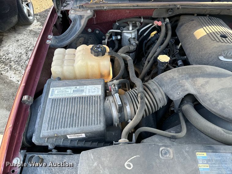 image for item DQ6916 2003 GMC Yukon SUV