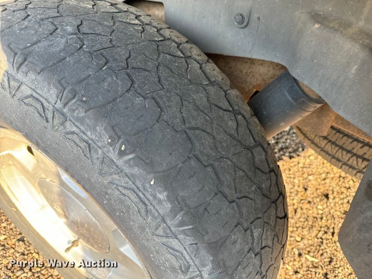 image for item DQ6916 2003 GMC Yukon SUV