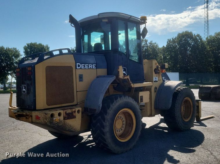 image for item DR4890 2005 John Deere  444J wheel loader