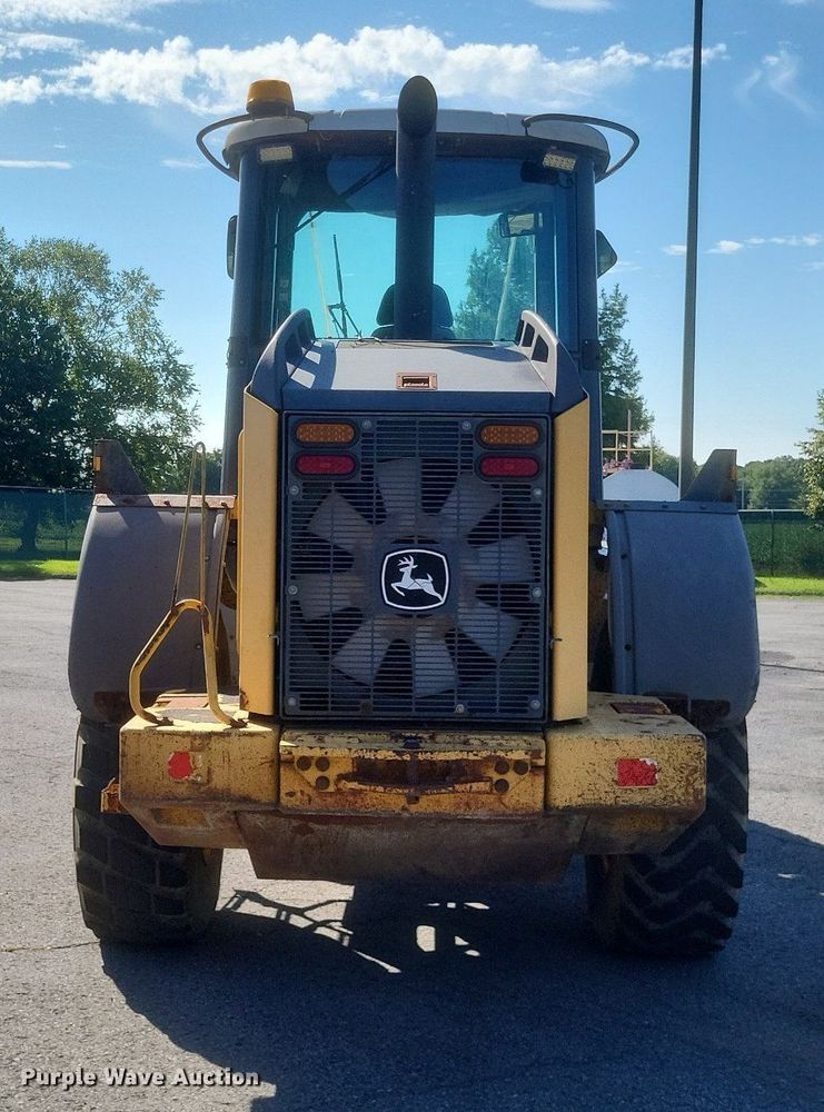 image for item DR4890 2005 John Deere  444J wheel loader