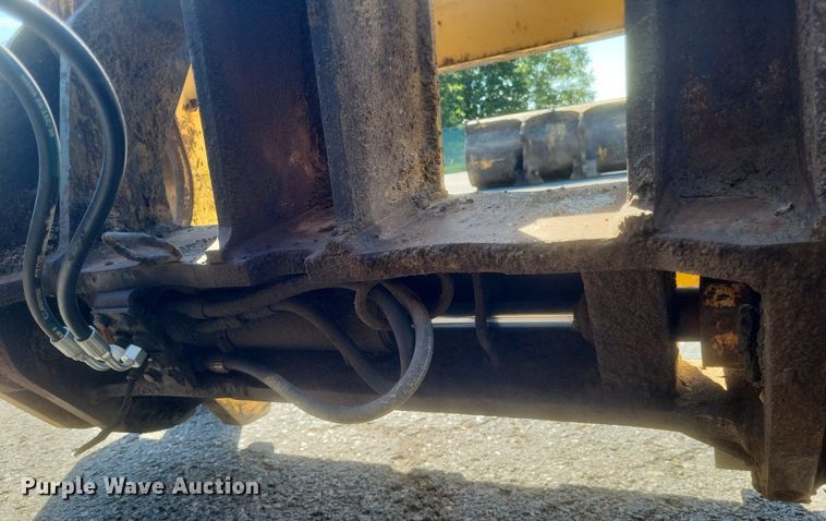 image for item DR4890 2005 John Deere  444J wheel loader