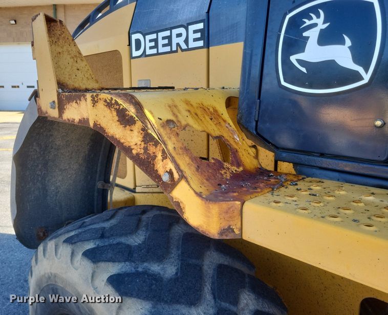 image for item DR4890 2005 John Deere  444J wheel loader