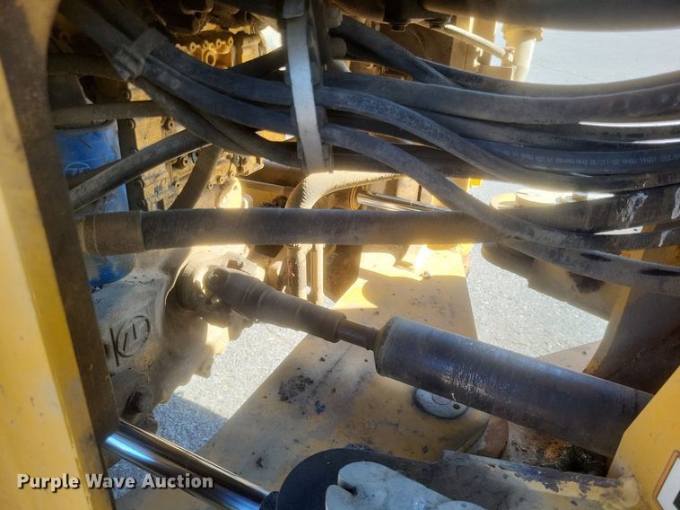 image for item DR4890 2005 John Deere  444J wheel loader