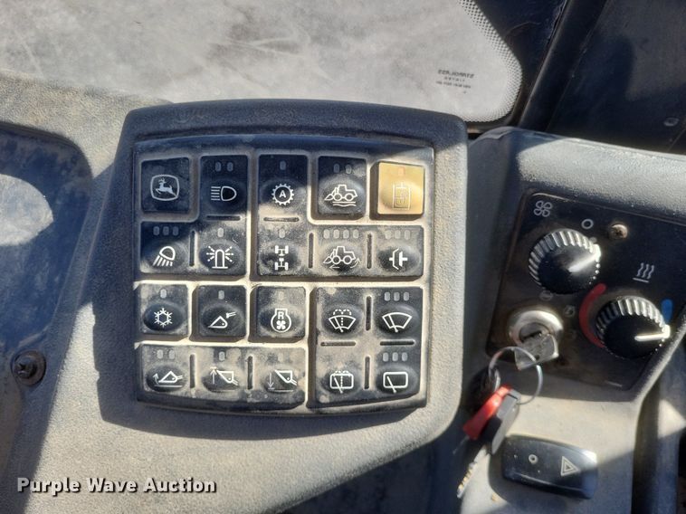 image for item DR4890 2005 John Deere  444J wheel loader