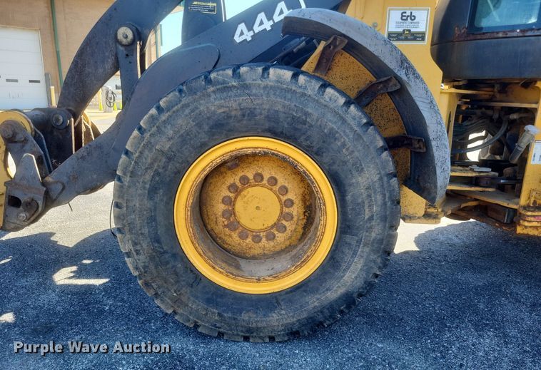 image for item DR4890 2005 John Deere  444J wheel loader