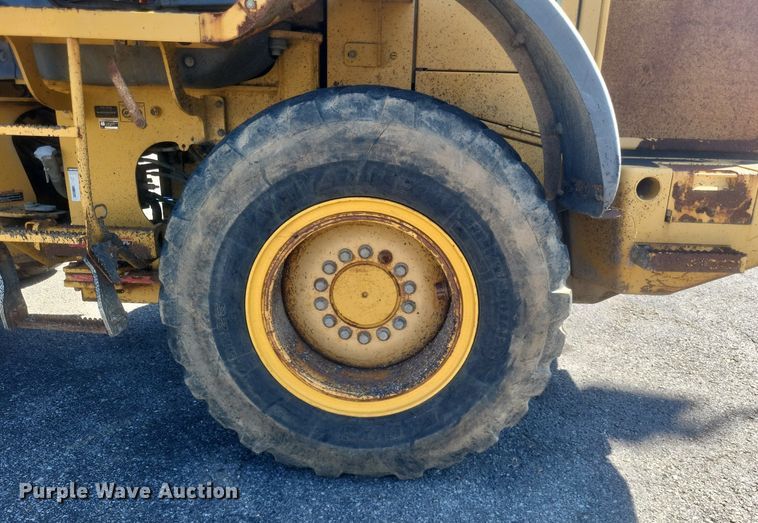 image for item DR4890 2005 John Deere  444J wheel loader