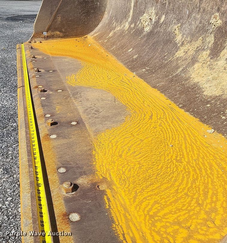 image for item DR4890 2005 John Deere  444J wheel loader