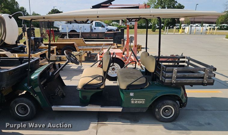 image for item DR8732 (3) golf carts