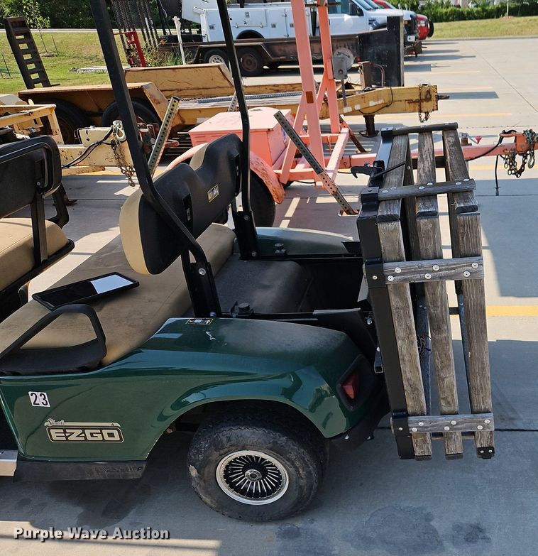 image for item DR8732 (3) golf carts