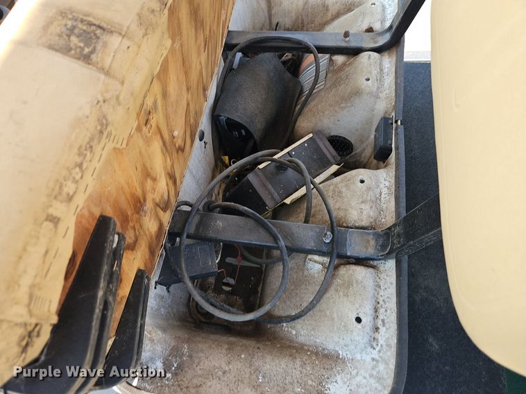 image for item DR8732 (3) golf carts