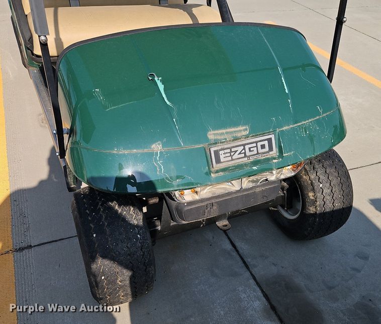 image for item DR8732 (3) golf carts