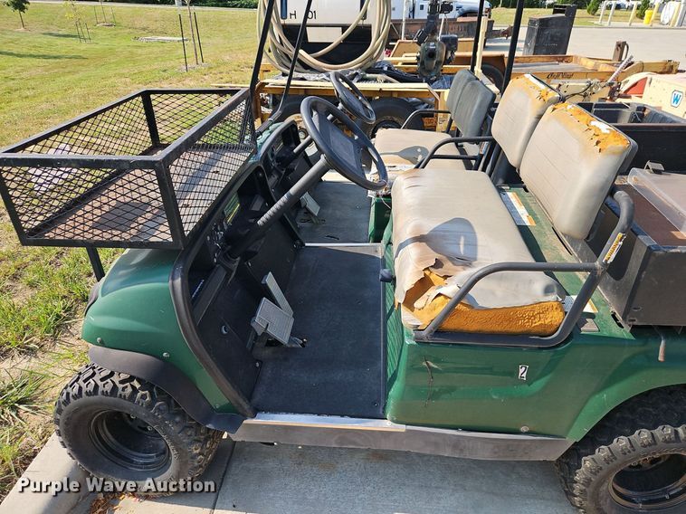 image for item DR8732 (3) golf carts