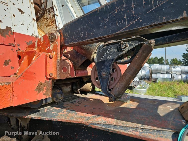 image for item DS4651 1982 FMC Link-Belt HC-78B crane