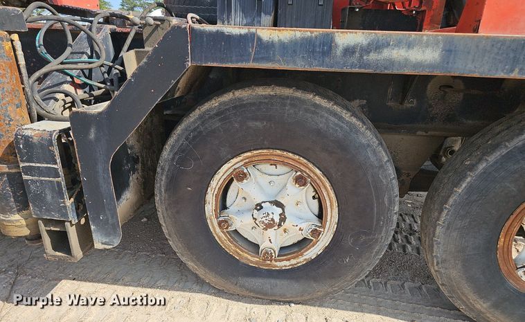 image for item DS4651 1982 FMC Link-Belt HC-78B crane