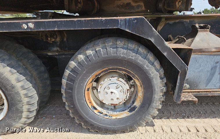 image for item DS4651 1982 FMC Link-Belt HC-78B crane