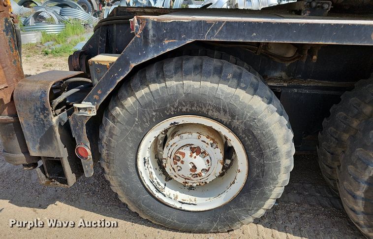 image for item DS4651 1982 FMC Link-Belt HC-78B crane