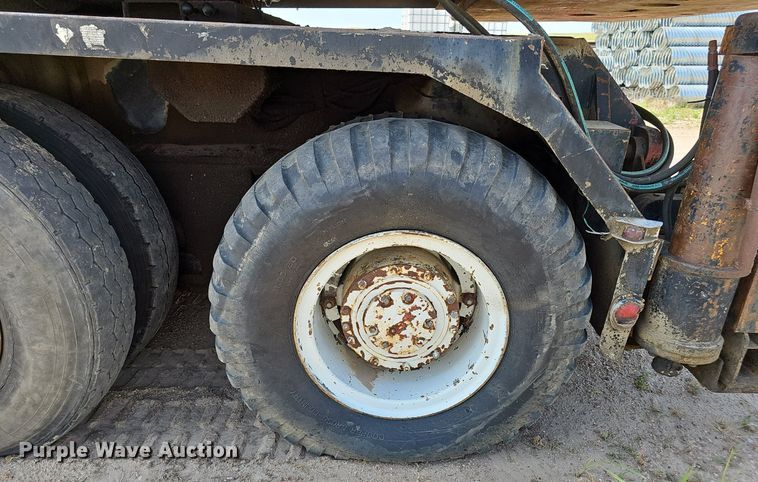 image for item DS4651 1982 FMC Link-Belt HC-78B crane