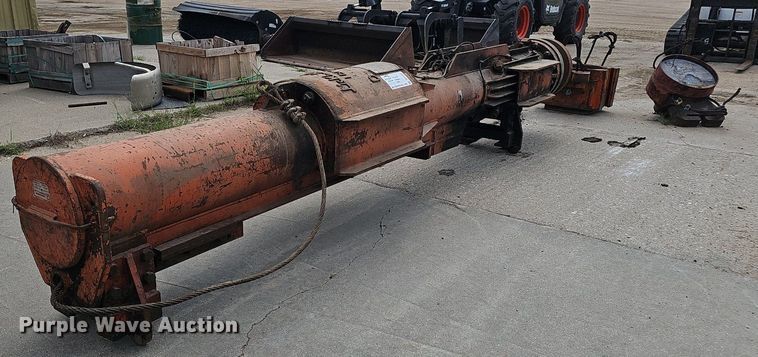 image for item DS4653 McKiernan Terry DE30B Pile driving hammer